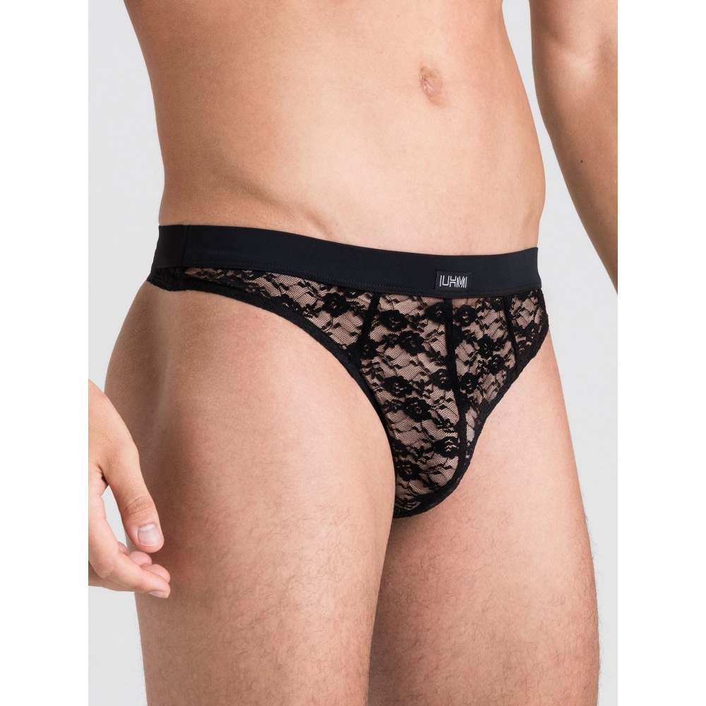 String dentelle noir